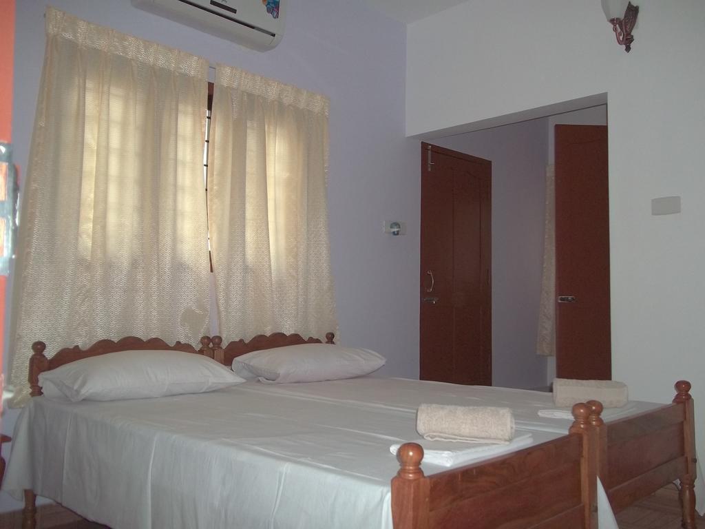 Aroma Home Stay Kochi Exteriör bild