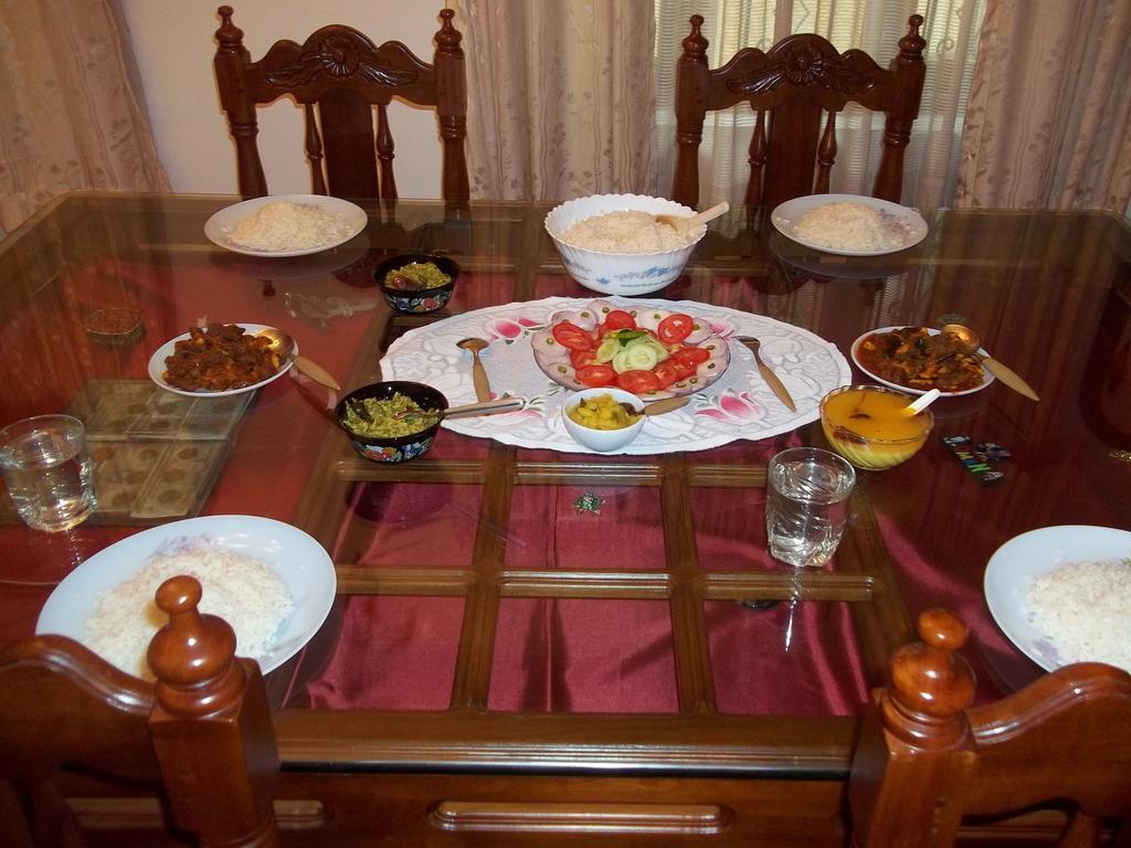 Aroma Home Stay Kochi Exteriör bild