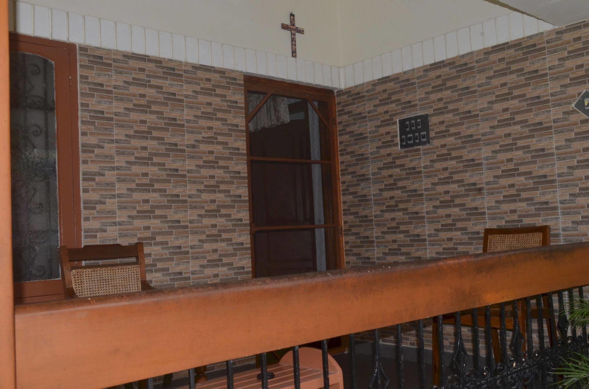 Aroma Home Stay Kochi Exteriör bild