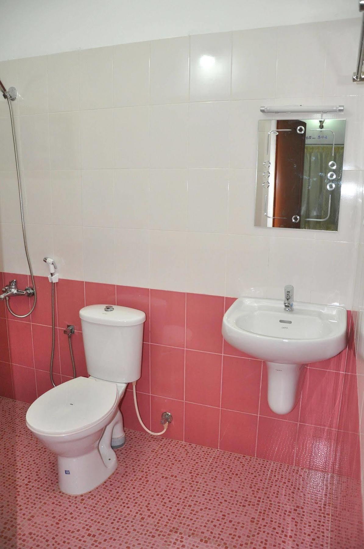 Aroma Home Stay Kochi Exteriör bild
